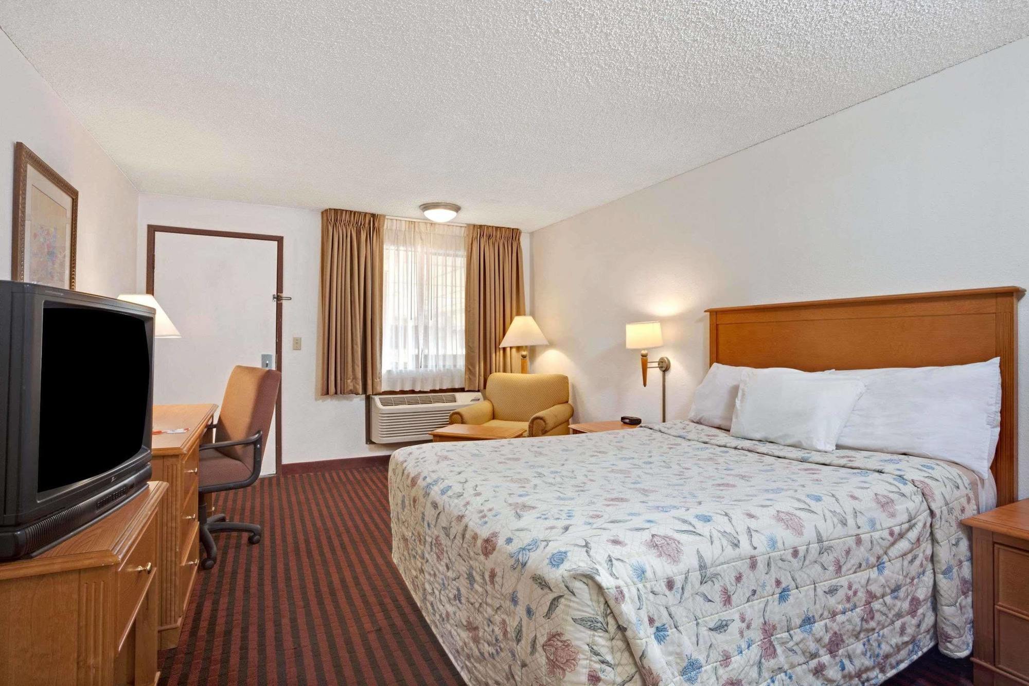 Econo Lodge Kent Exterior foto